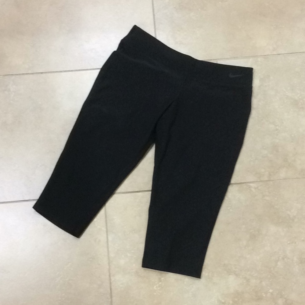 Girls Nike Capri Pants
